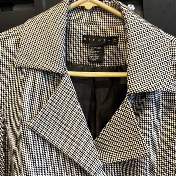 ninty jacket new with tags. Washable. - Picture 2 of 3